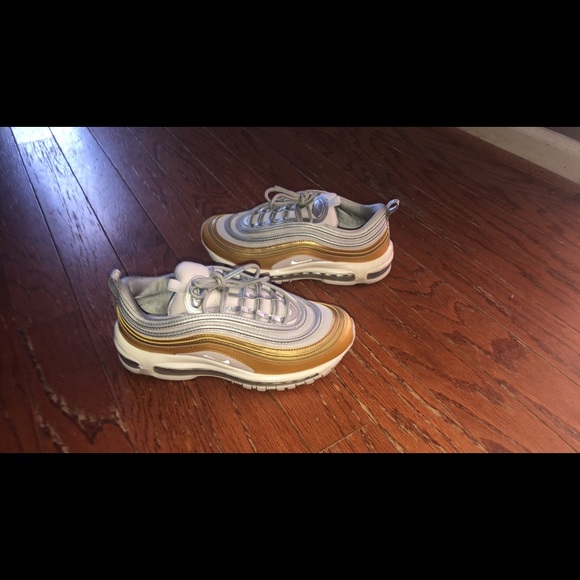 Nike Women's Air Max 97 - Picture 4 of 12